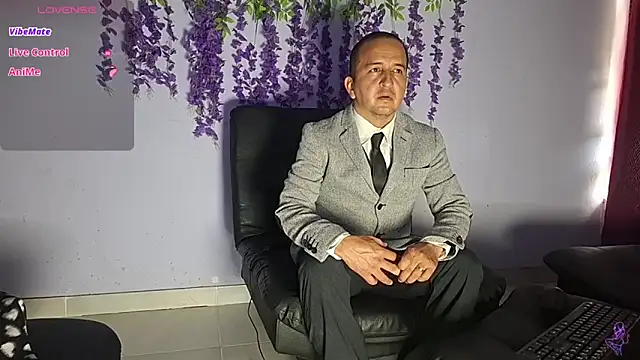 Snapshot of yazfore2 chatting on June 4, 2026, 2:44 pm yazfore2 online show from June 4, 2026, 2:44 pm