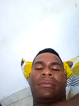 Snapshot of alexsadre chatting on August 3, 2026, 7:42 pm alexsadre online show from August 3, 2026, 7:42 pm