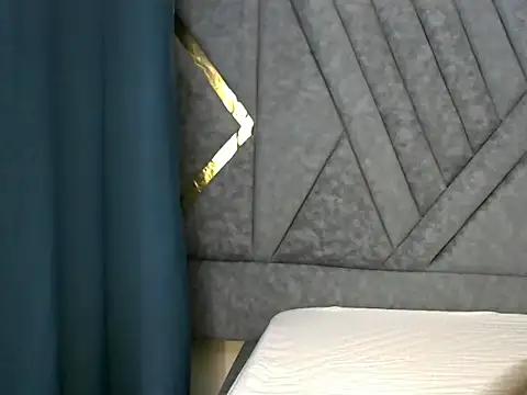 vannessa online show from December 20, 2025, 7:50 pm