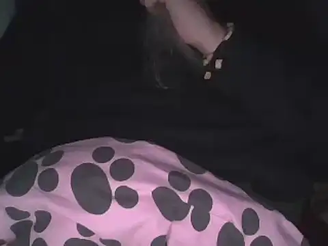 wank4girls online show from March 5, 2025, 12:05 am