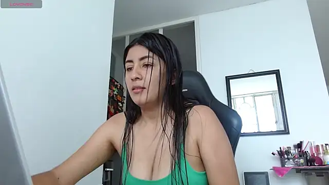 danna peterson1 online show from November 15, 2025, 6:56 pm