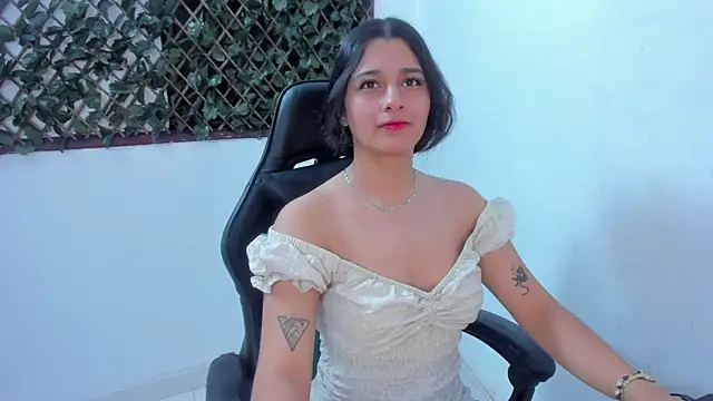 Megan Whitte online show from March 20, 2025, 3:02 am