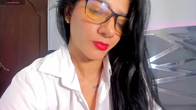 DashaFoxxx online show from February 17, 2025, 1:11 pm