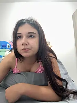 Snapshot of mia_cooper_24 chatting on March 21, 2025, 2:18 am mia cooper 24 online show from March 21, 2025, 2:18 am