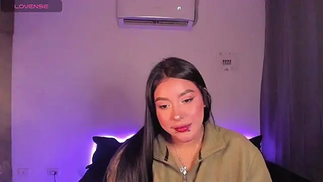 Snapshot of Mariana_Hasper_ chatting on June 19, 2026, 7:25 am Mariana Hasper online show from June 19, 2026, 7:25 am