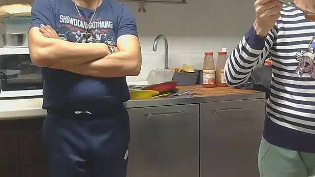 Snapshot of couplemilf2 chatting on December 14, 2025, 4:45 pm couplemilf2 online show from December 14, 2025, 4:45 pm