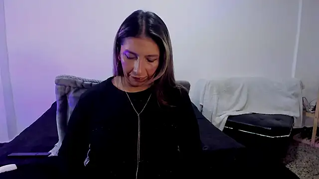 Snapshot of MichelleManson chatting on October 25, 2025, 9:08 am MichelleManson online show from October 25, 2025, 9:08 am