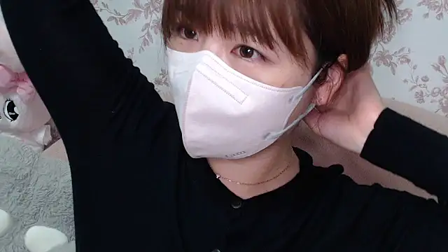 Snapshot of mei_hosina chatting on October 19, 2025, 3:59 pm mei hosina online show from October 19, 2025, 3:59 pm