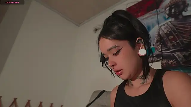 ariana-white- online show from March 8, 2026, 9:23 am