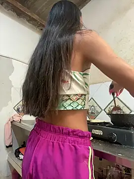 AlexaWarner online show from February 1, 2026, 6:06 pm