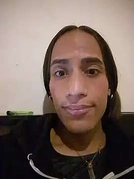 Snapshot of AlexaWarner chatting on December 4, 2025, 5:17 am AlexaWarner online show from December 4, 2025, 5:17 am