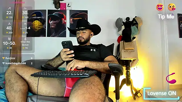 Snapshot of Hardboy_latin chatting on April 24, 2026, 5:09 am Hardboy latin online show from April 24, 2026, 5:09 am