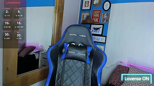 Snapshot of VladHellsing4 chatting on March 11, 2025, 1:12 pm VladHellsing4 online show from March 11, 2025, 1:12 pm