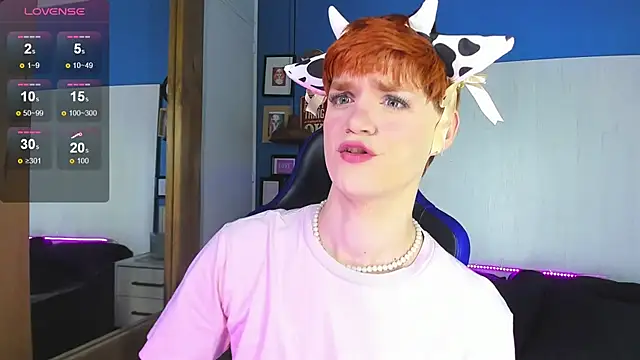 Snapshot of VladHellsing4 chatting on September 12, 2025, 2:06 pm VladHellsing4 online show from September 12, 2025, 2:06 pm