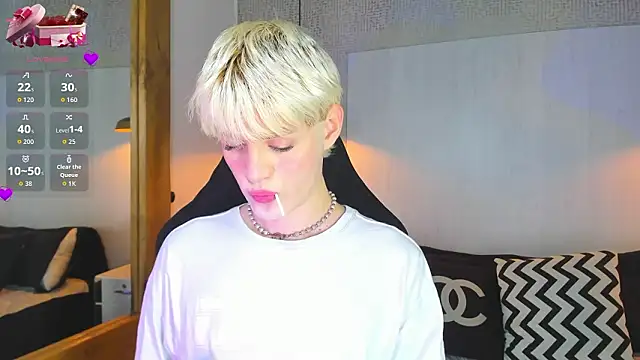 Snapshot of VladHellsing4 chatting on March 7, 2026, 2:22 pm VladHellsing4 online show from March 7, 2026, 2:22 pm