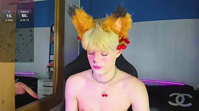 Snapshot of VladHellsing4 chatting on November 29, 2025, 2:39 pm VladHellsing4 online show from November 29, 2025, 2:39 pm