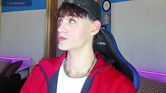 Snapshot of VladHellsing4 chatting on March 13, 2025, 1:07 pm VladHellsing4 online show from March 13, 2025, 1:07 pm