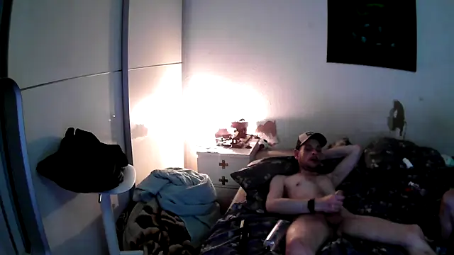 Snapshot of 2BossHornyBerlin chatting on October 12, 2025, 3:02 pm 2BossHornyBerlin online show from October 12, 2025, 3:02 pm