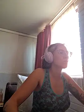 Snapshot of Afrania chatting on February 16, 2026, 8:07 pm Afrania online show from February 16, 2026, 8:07 pm