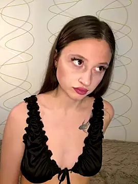 Snapshot of Kimsweet7 chatting on October 25, 2025, 5:57 pm Kimsweet7 online show from October 25, 2025, 5:57 pm