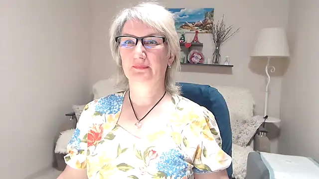 FleurMays online show from May 5, 2026, 5:21 am