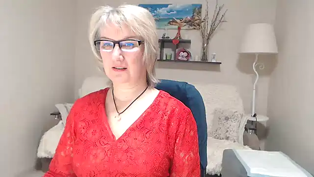 FleurMays online show from February 4, 2026, 5:13 am