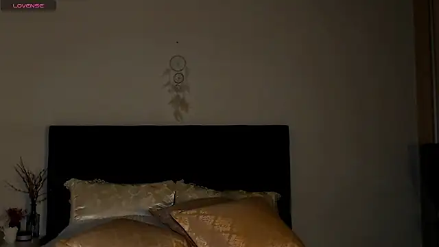 Snapshot of Goddess_Squirt_ chatting on March 5, 2025, 12:49 am Goddess Squirt online show from March 5, 2025, 12:49 am