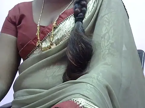 Snapshot of Hot_akshara chatting on November 20, 2025, 5:02 pm Hot akshara online show from November 20, 2025, 5:02 pm