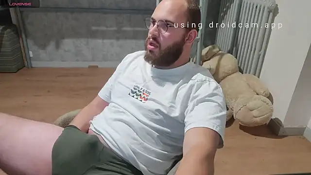 azagoul222 online show from September 15, 2025, 8:53 pm