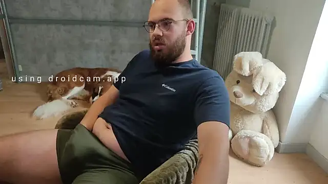 azagoul222 online show from September 10, 2025, 1:32 pm