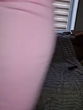 Snapshot of Lydie_off chatting on March 5, 2026, 8:33 am Lydie off online show from March 5, 2026, 8:33 am