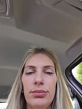 Snapshot of Lydie_off chatting on March 20, 2026, 12:06 pm Lydie off online show from March 20, 2026, 12:06 pm