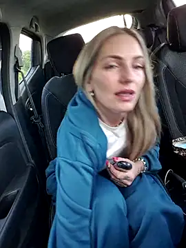 Snapshot of Lydie_off chatting on March 25, 2026, 5:12 pm Lydie off online show from March 25, 2026, 5:12 pm