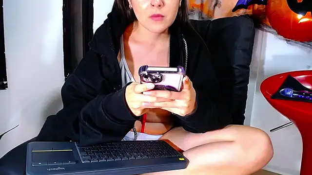 Snapshot of Megan_sexy18 chatting on October 10, 2025, 4:13 am Megan sexy18 online show from October 10, 2025, 4:13 am