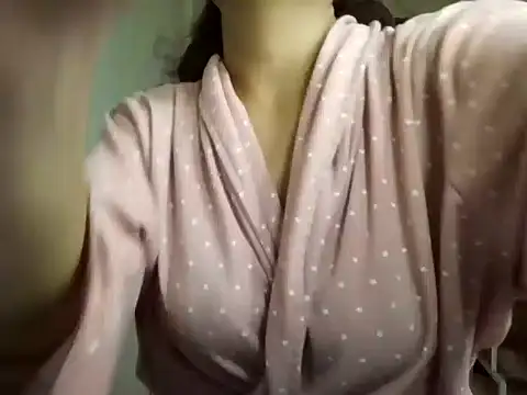 MakeMeCumAhh online show from April 20, 2026, 5:25 pm