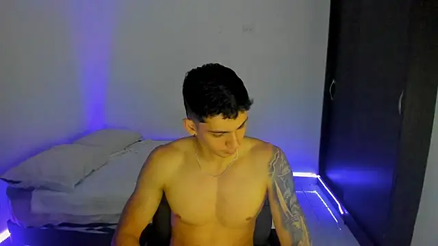 OliverBennet online show from January 16, 2025, 10:12 pm