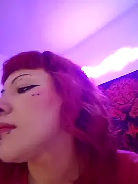 Sarah-Stoner online show from July 3, 2026, 11:33 pm