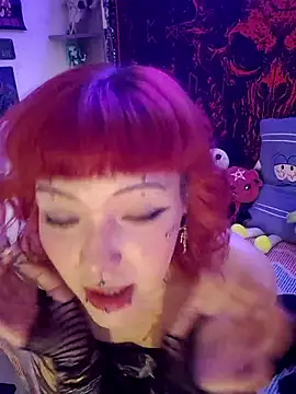 Sarah-Stoner online show from July 14, 2026, 2:05 am