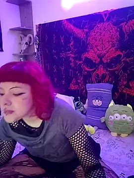 Sarah-Stoner online show from July 15, 2026, 11:45 pm