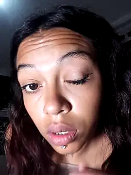 Lunita 5 online show from February 22, 2026, 4:08 pm