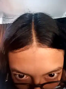 Lunita 5 online show from February 26, 2026, 4:51 pm