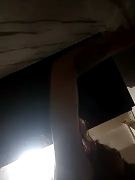 Lunita 5 online show from February 15, 2026, 6:18 pm