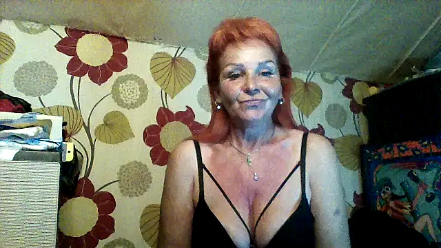 CassandraSandra44 online show from April 6, 2026, 4:52 pm