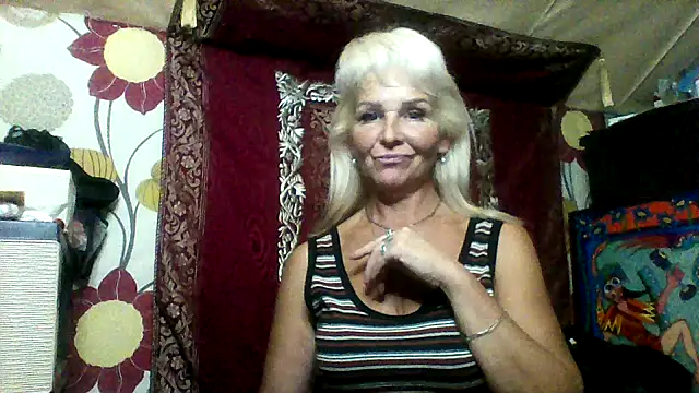 Snapshot of CassandraSandra44 chatting on November 3, 2025, 5:16 pm CassandraSandra44 online show from November 3, 2025, 5:16 pm