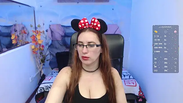 CharloteTaylor  online show from October 21, 2025, 3:50 am