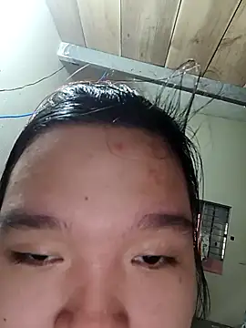 Snapshot of Thomgdee chatting on October 9, 2025, 12:33 am Thomgdee online show from October 9, 2025, 12:33 am