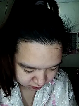 Snapshot of Thomgdee chatting on November 15, 2025, 5:22 am Thomgdee online show from November 15, 2025, 5:22 am