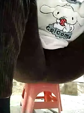 Snapshot of JasminePham chatting on February 10, 2025, 4:30 am JasminePham online show from February 10, 2025, 4:30 am