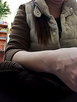Snapshot of JasminePham chatting on February 19, 2025, 7:28 am JasminePham online show from February 19, 2025, 7:28 am
