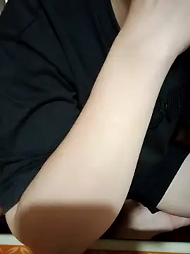 Snapshot of JasminePham chatting on October 10, 2025, 1:39 am JasminePham online show from October 10, 2025, 1:39 am